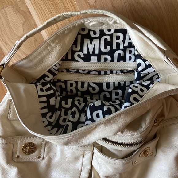 Marc by Marc Jacobs off-white or cream, large, leather handbag, VGUC. - Picture 8 of 10